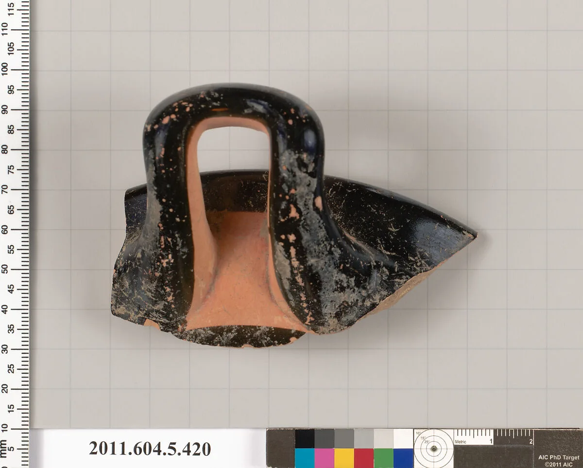 Terracotta rim fragment of a kylix (drinking cup) — Unknown