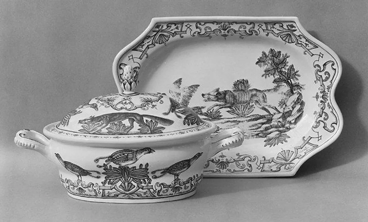 Tureen and stand — Vienna|Claudius Innocentius Du Paquier period
