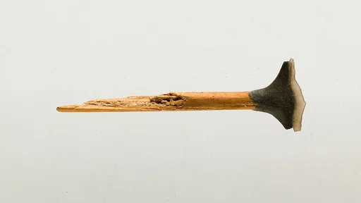 Transverse arrowhead hafted on an arrow fragment