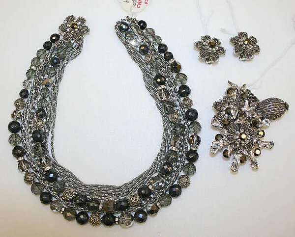 Jewelry set — Unknown