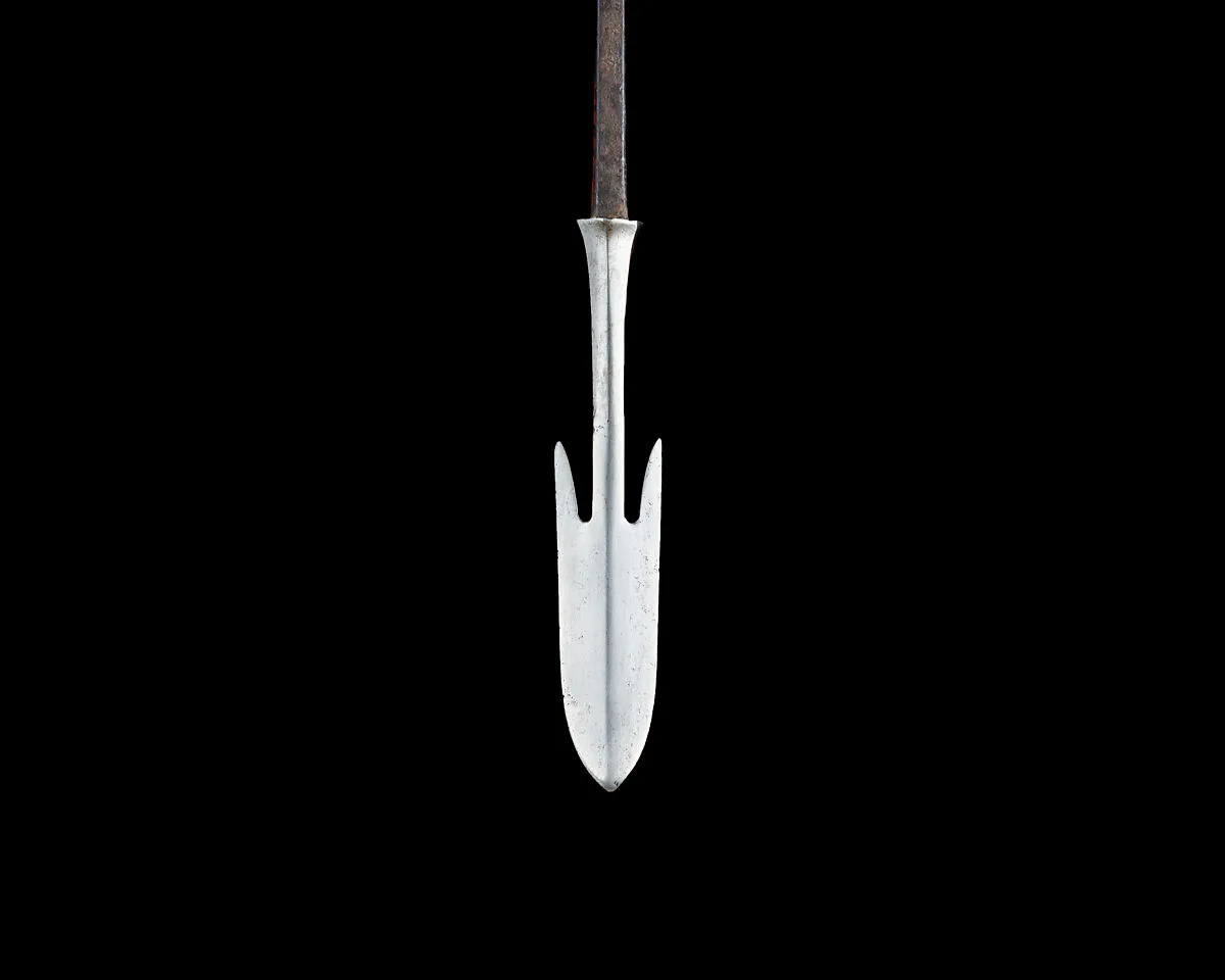 Arrowhead (<i>Yanone</i>) — Unknown