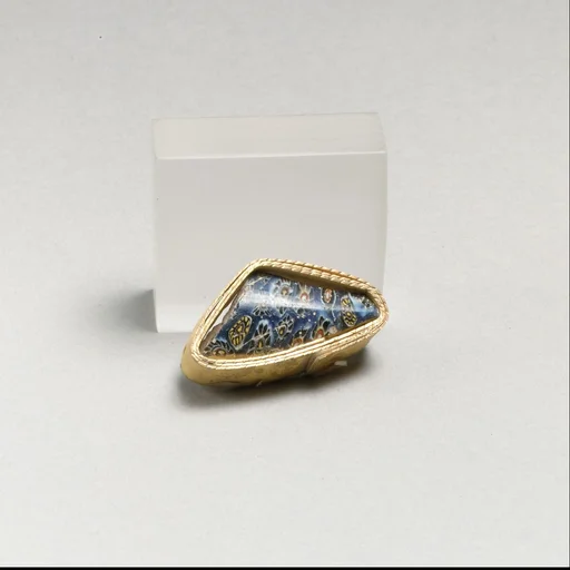 Glass mosaic fragment