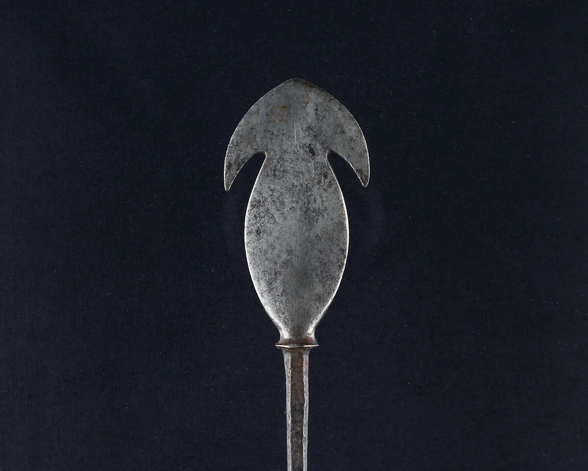 Arrowhead (<i>Yanone</i>) — Unknown