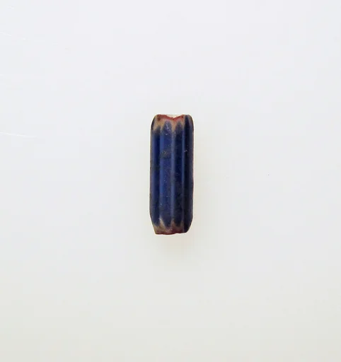 Glass bead