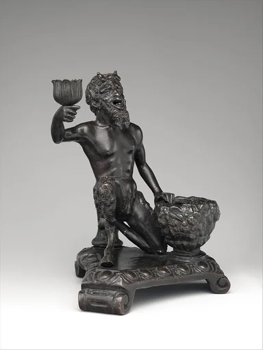 Statuette