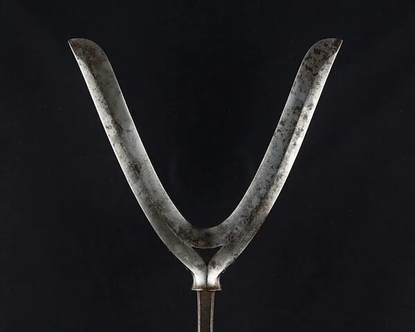 Arrowhead (<i>Yanone</i>) — Unknown