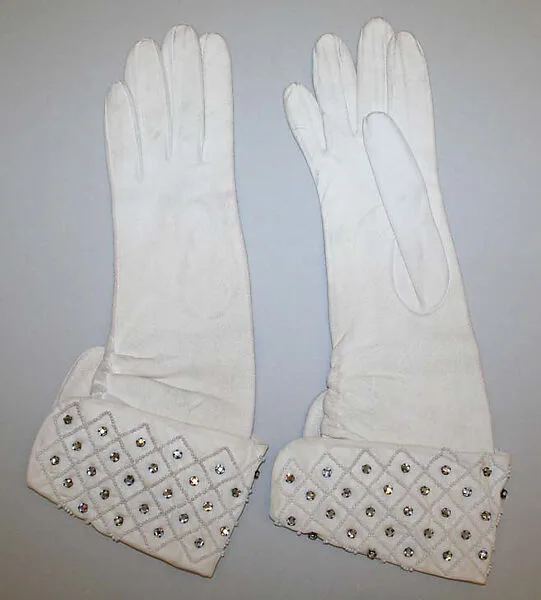 Gloves — Unknown