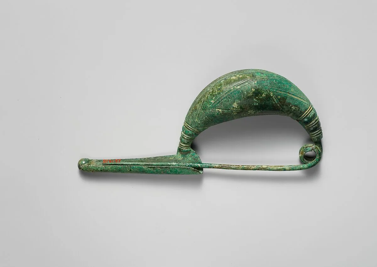 Bronze navicella-type fibula (safety pin) — Unknown