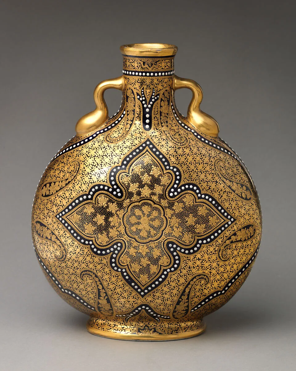 Moon flask with gilded decoration — Coalport