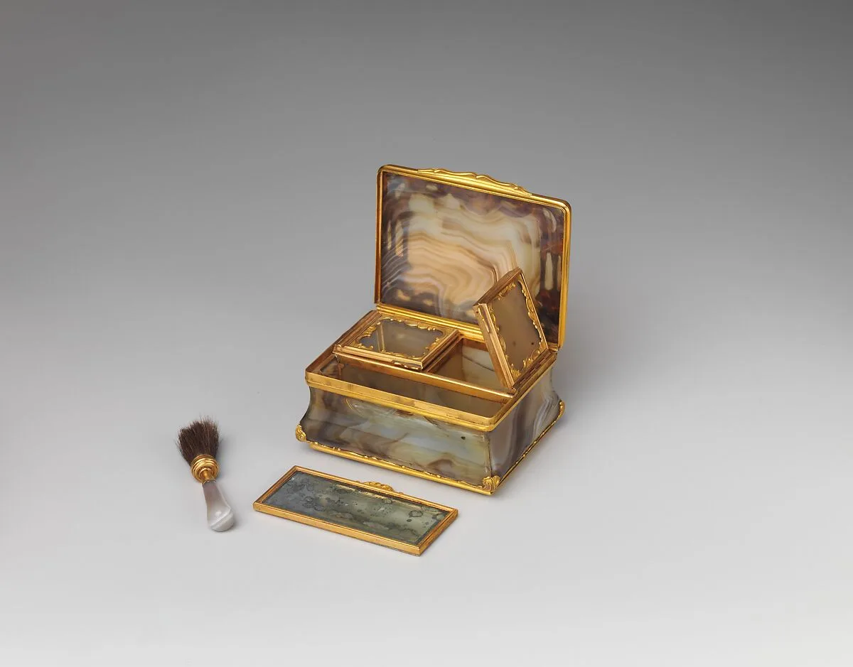 Box for rouge and patches — Unknown