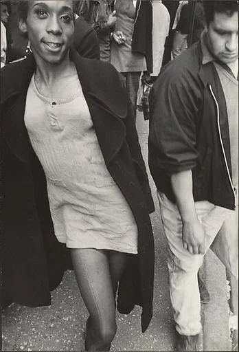 [Street Scene: Young Woman in Dress and Overcoat, New York City]