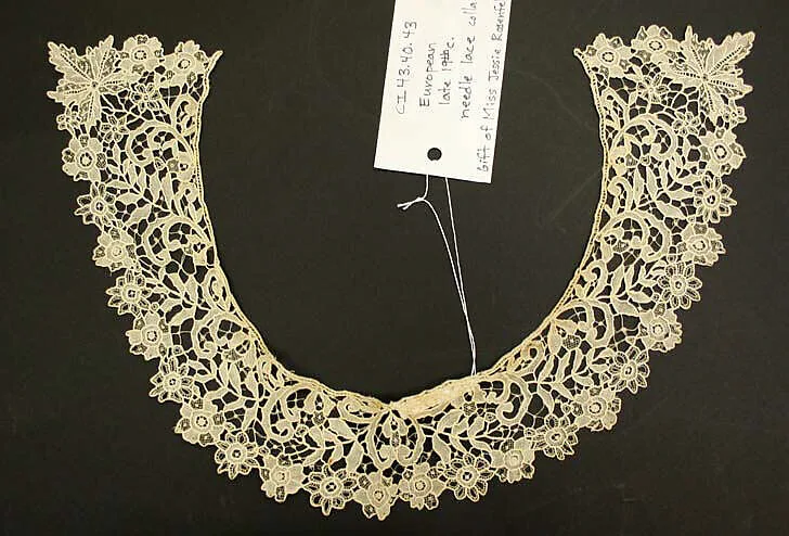 Collar — Unknown