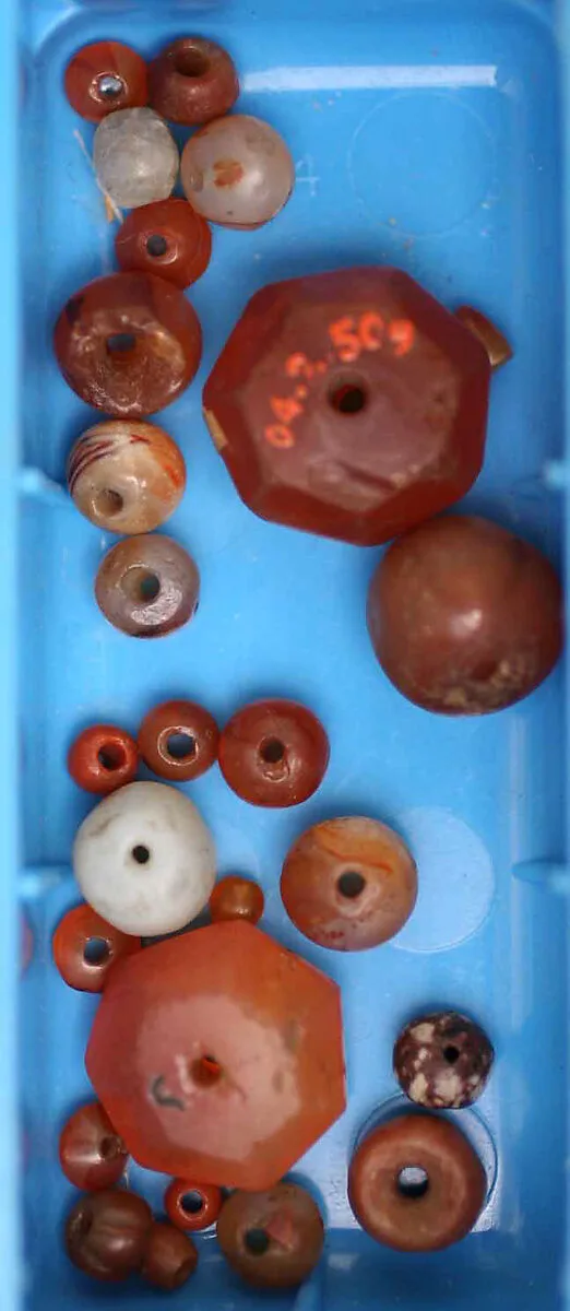 Beads — Unknown