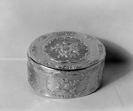 Snuffbox
