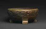 Footed bowl