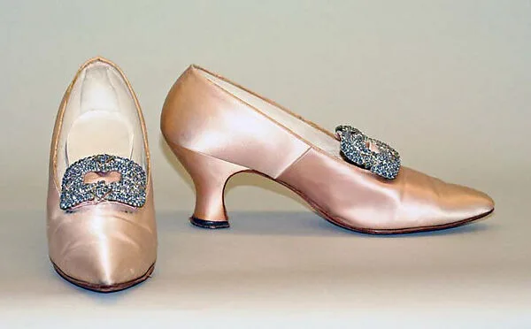 Evening pumps — Nancy Haggerty