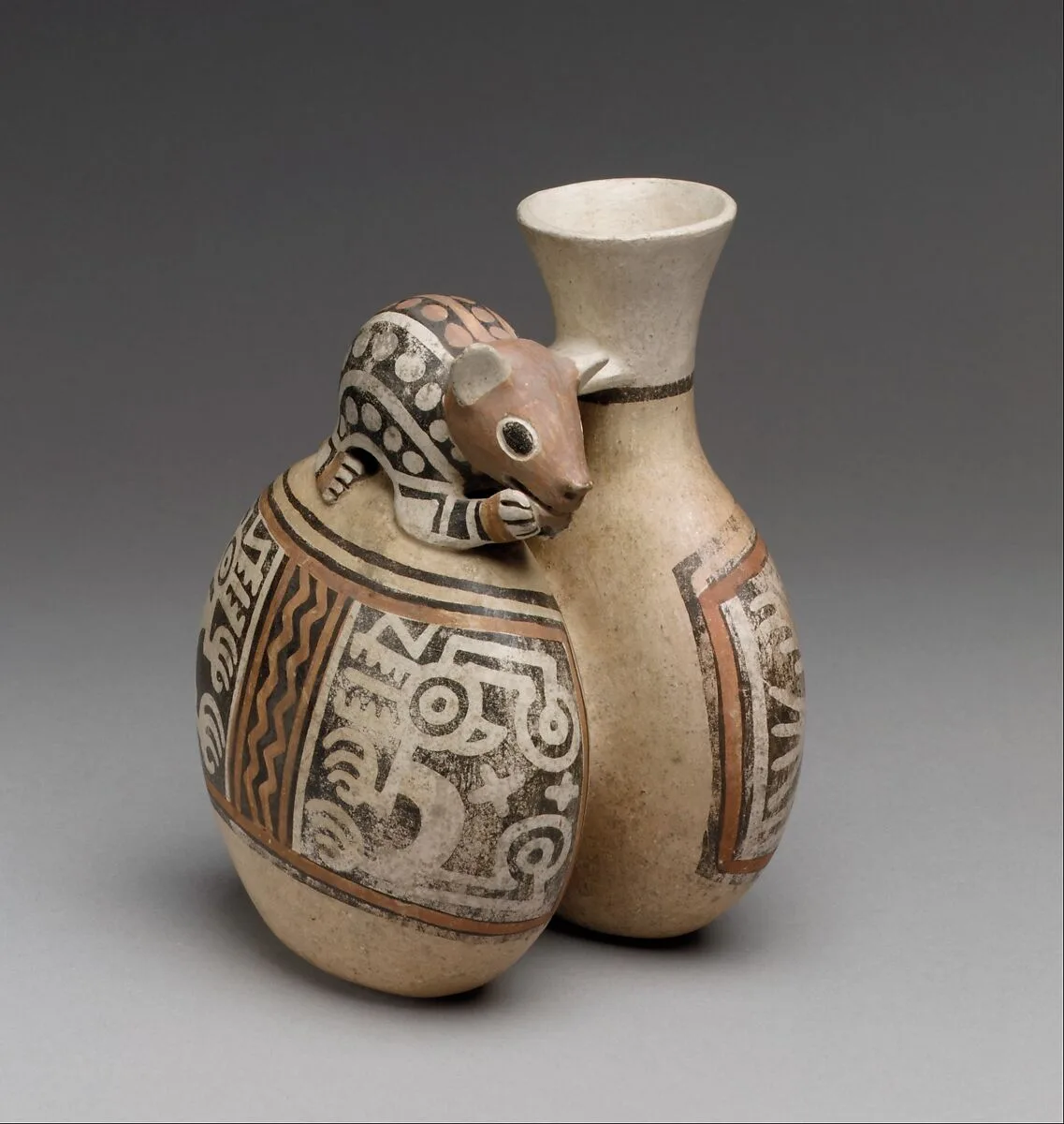 Double-chambered bottle with mouse — Recuay artist(s)