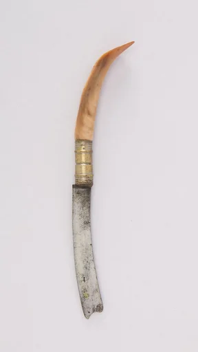 Knife