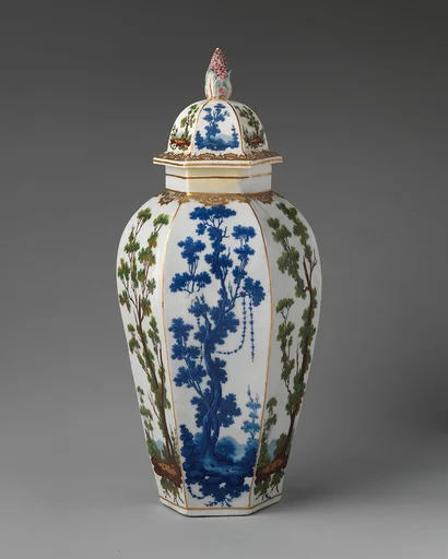 Vase with cover (part of a garniture of three vases)