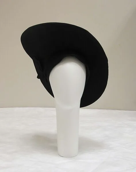 Hat — Unknown
