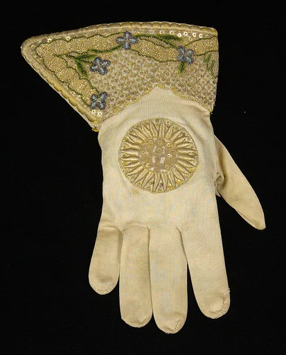 Bishop's Gloves