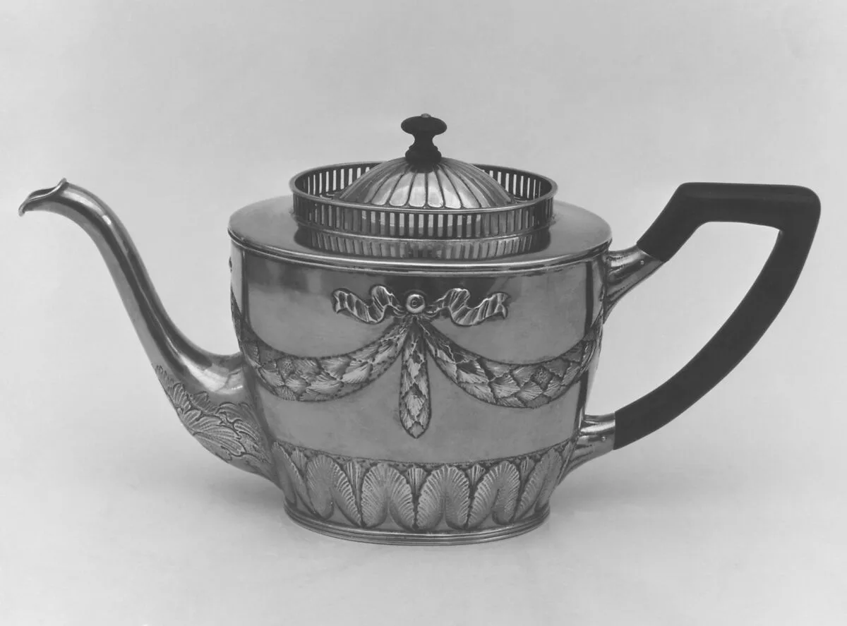 Teapot with cover (part of a set) — Unknown