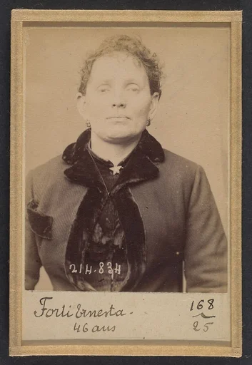 Forti. Ernesta. 45 (ou 46) ans, née à Lodi (Italie). Laitière. Anarchiste. 27/2/94.