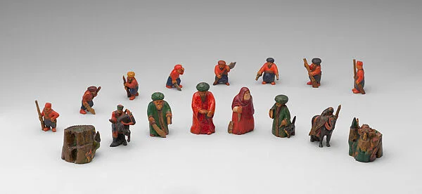 Chessmen (32) — Phyllis and Delphis Gardner