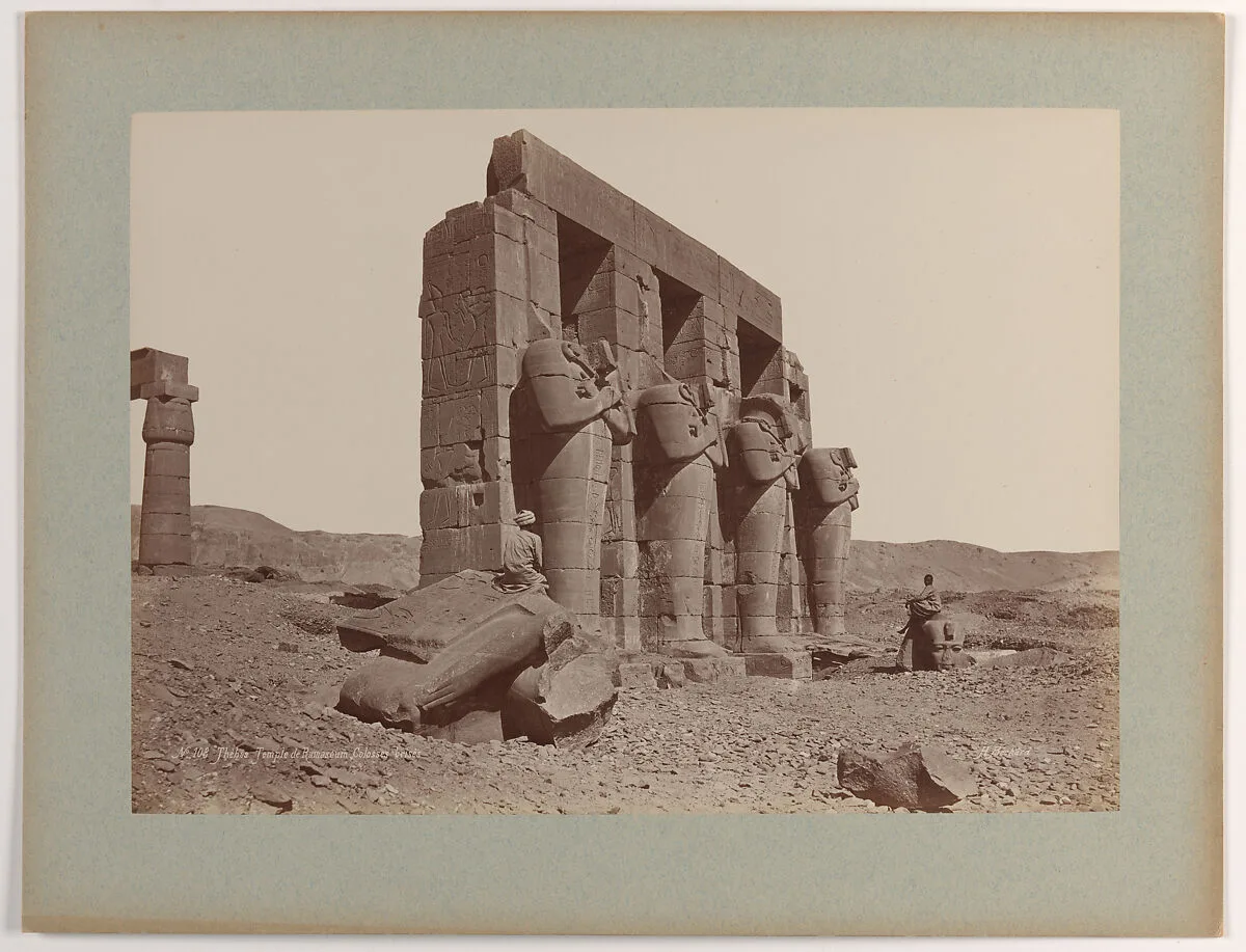 Thèbes, Temple de Ramasseum, Colosses brisés — Emile Béchard