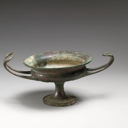 Bronze kylix (drinking cup)