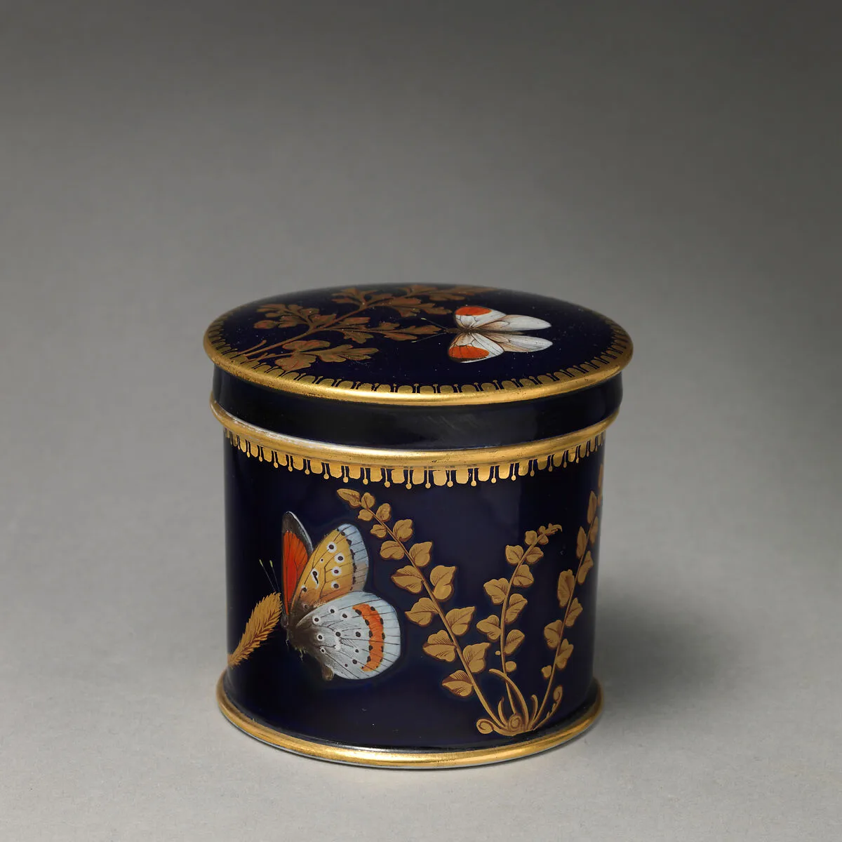 Box with Lid — Worcester factory