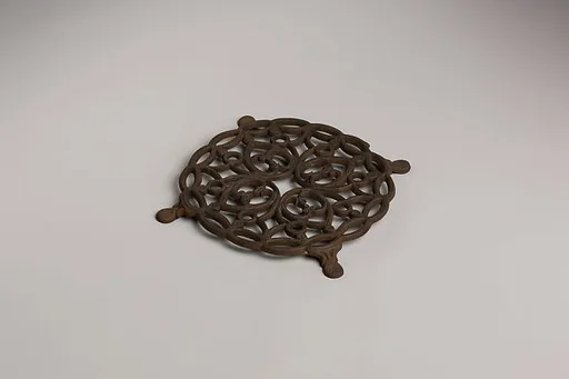 Trivet