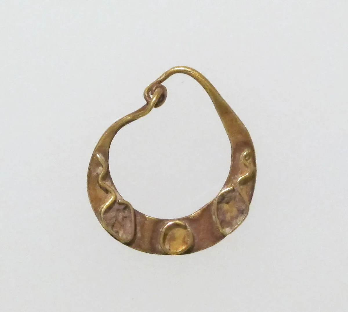 Earring, crescent-shaped — Unknown
