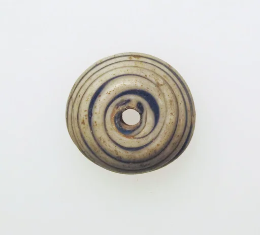 Glass spindle whorl