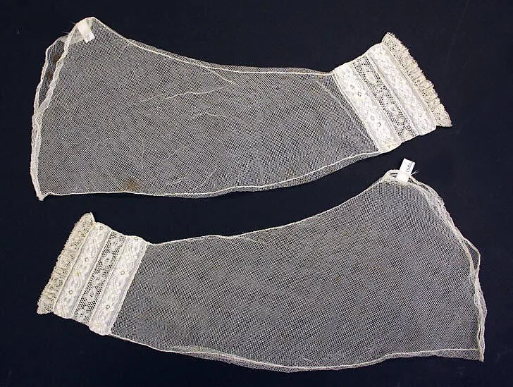 Undersleeves — Unknown