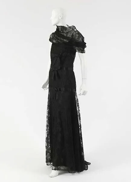 Ensemble — House of Chanel|Jimmy Choo|Karl Lagerfeld