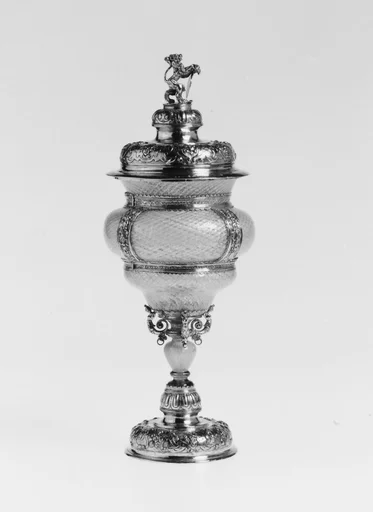 Covered goblet