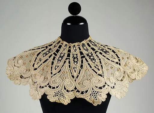 Collar