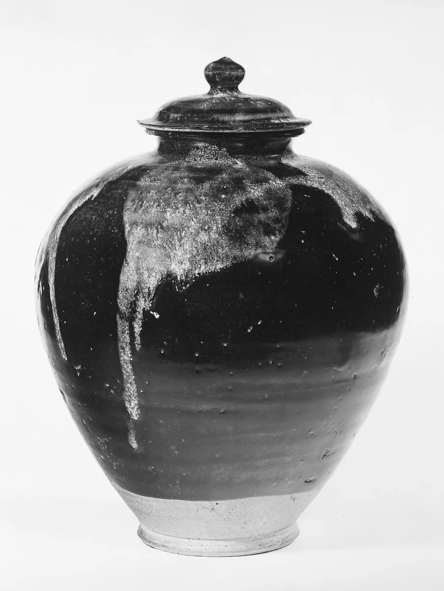 唐 魯山窯黑釉潑彩蓋罐|Covered jar — Unknown