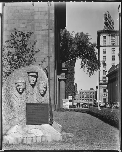 [Veterans' Monument Outside City Hall, Bridgeport, Connecticut]