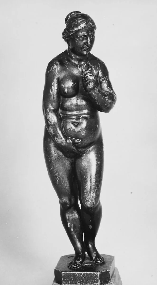 Female statuette — Leonhard Kern