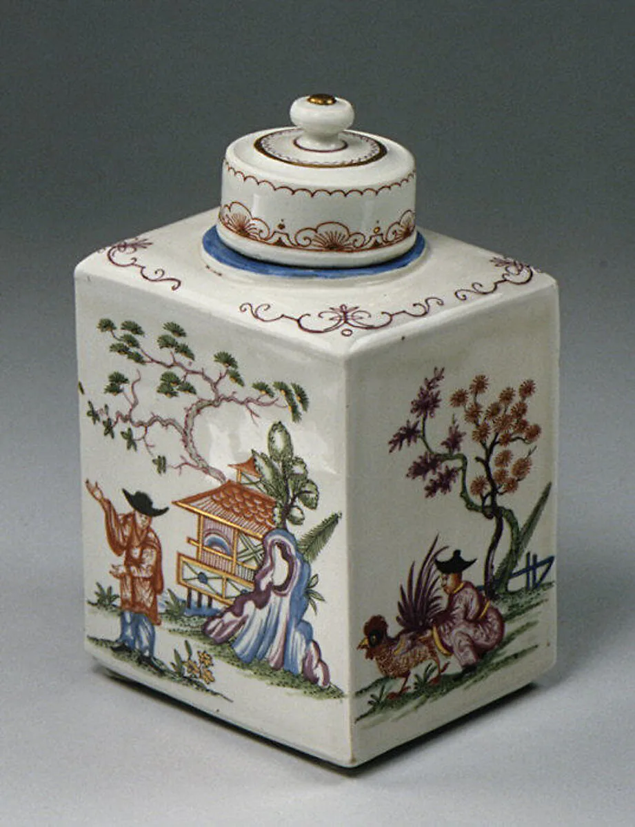 Tea caddy with cover — Vienna|Claudius Innocentius Du Paquier period