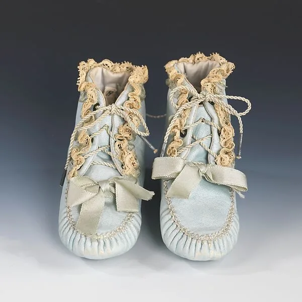 Bootees — Unknown