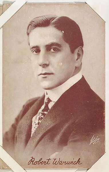 Robert Warwick from Movie Stars Exhibit Cards series (W401) — Unknown