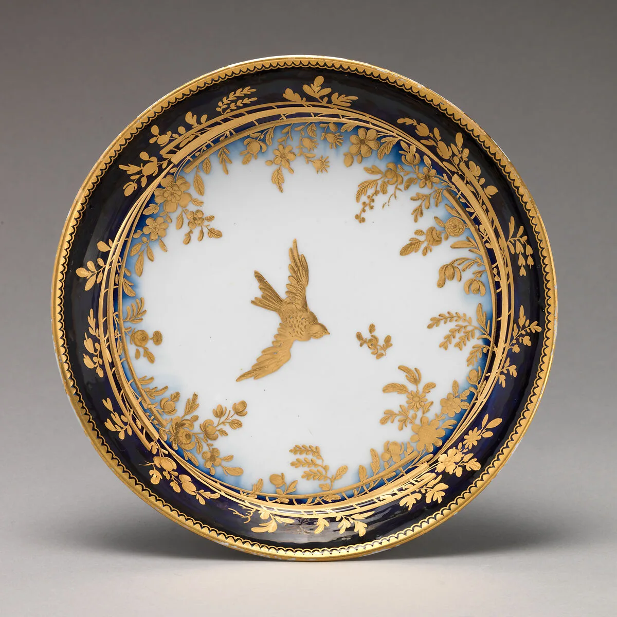 Teapot stand — Chelsea Porcelain Manufactory