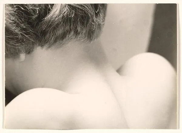 Untitled (Vera's Shoulders) — Raoul Hausmann|Vera Broido
