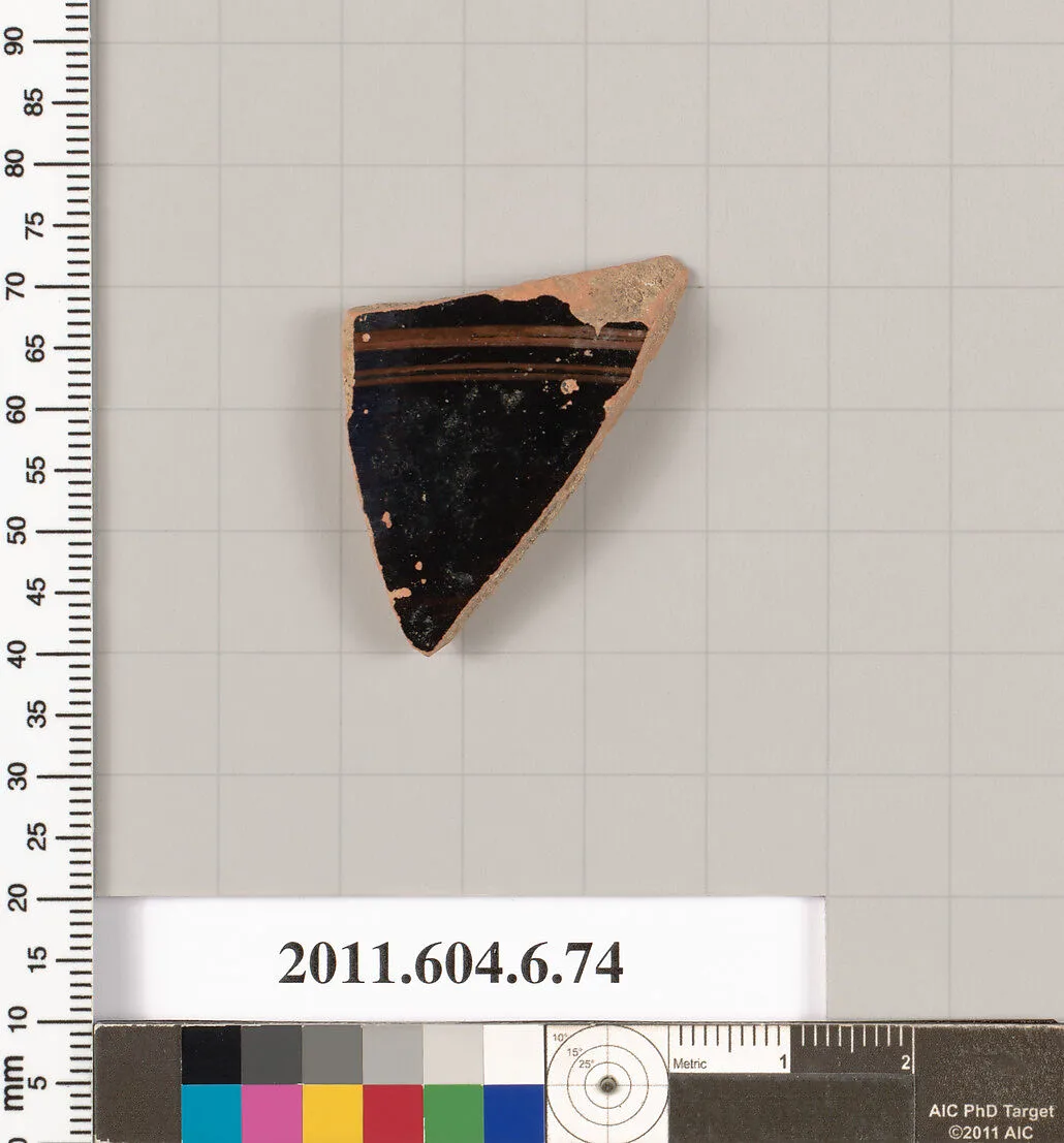 Terracotta fragment of a closed shape — Unknown