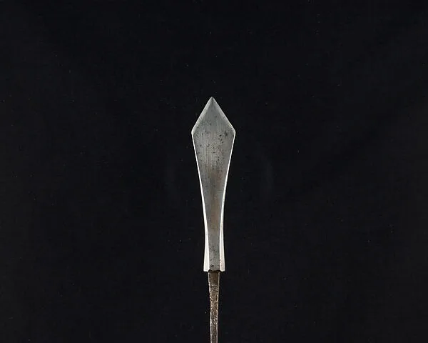 Arrowhead (<i>Yanone</i>) — Unknown