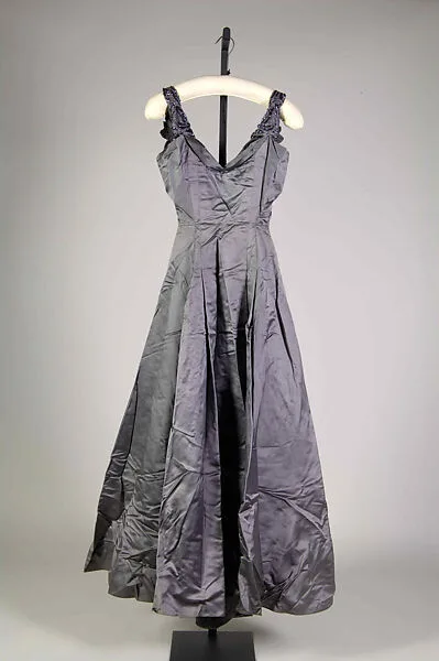 Evening ensemble — Mme. Eta Hentz