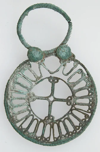 Plaque, Openwork